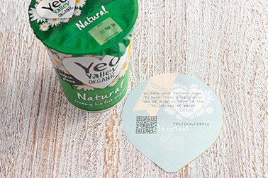 Yogurt pot with QR code