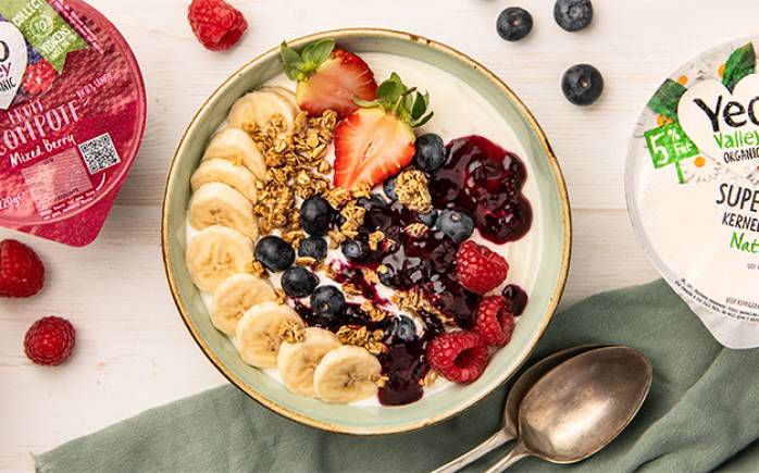 Yeo Valley Organic yogurt and compote breakfast bowl